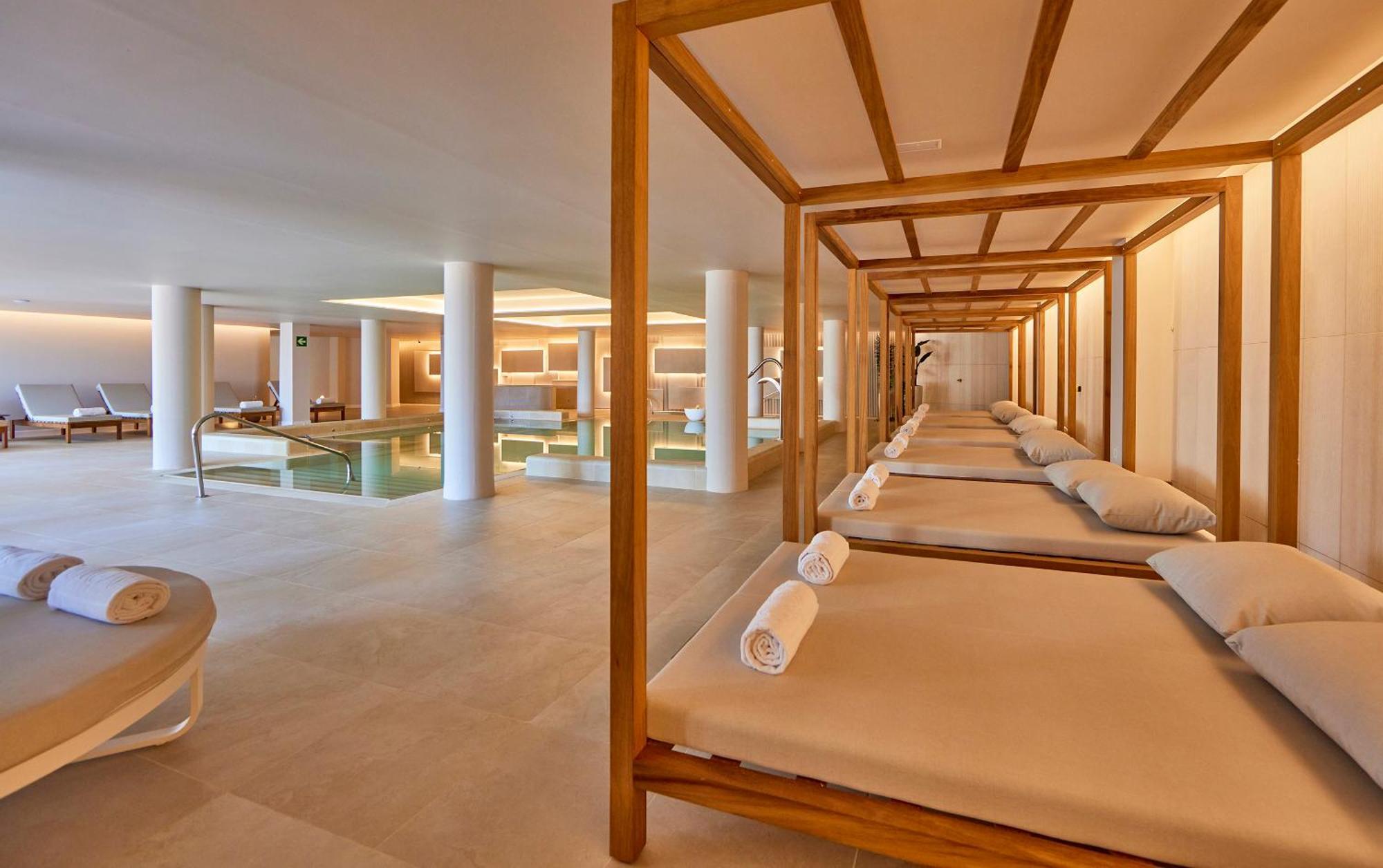 Universal Grand Leon & Spa Colonia de Sant Jordi Bagian luar foto