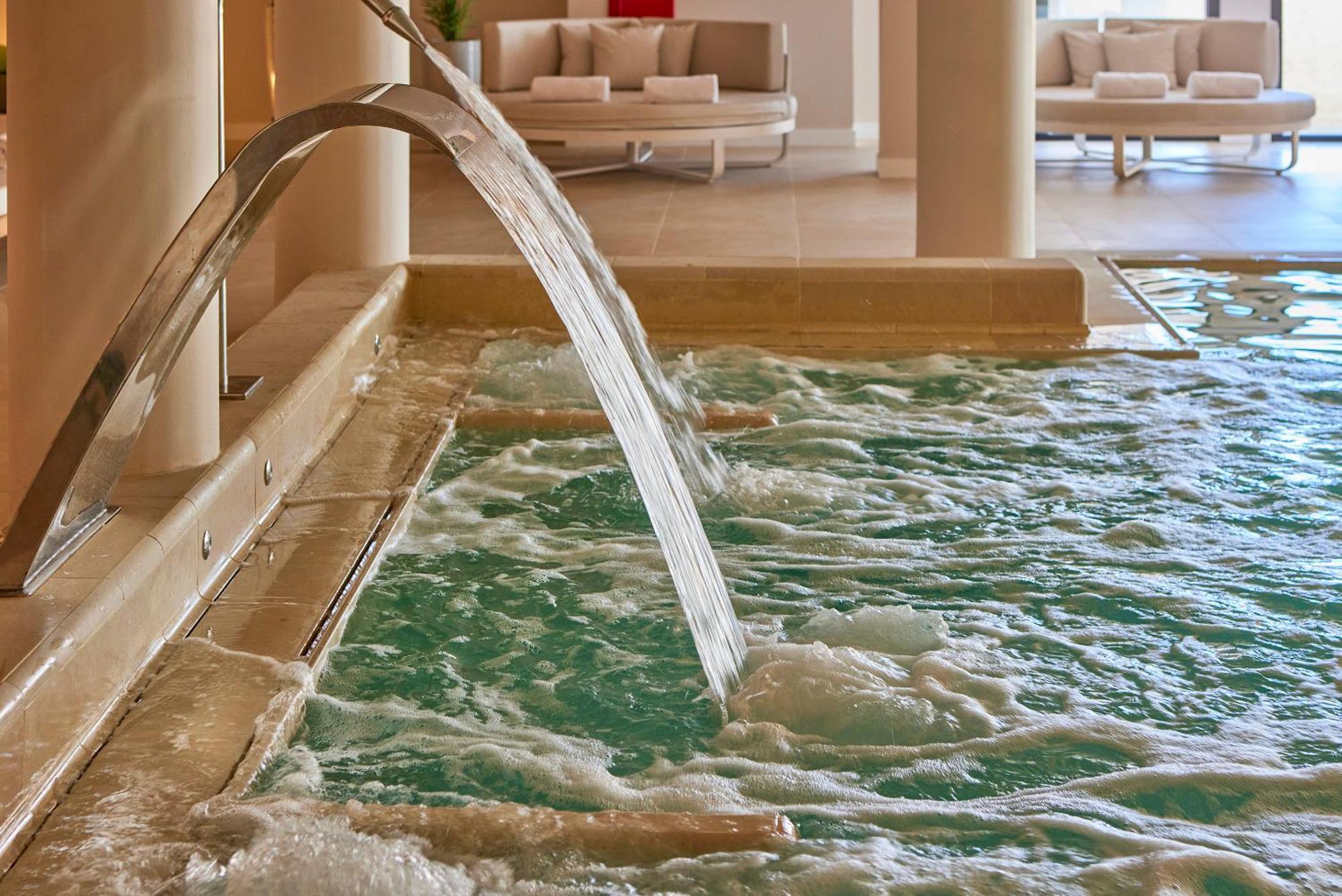 Universal Grand Leon & Spa Colonia de Sant Jordi Bagian luar foto
