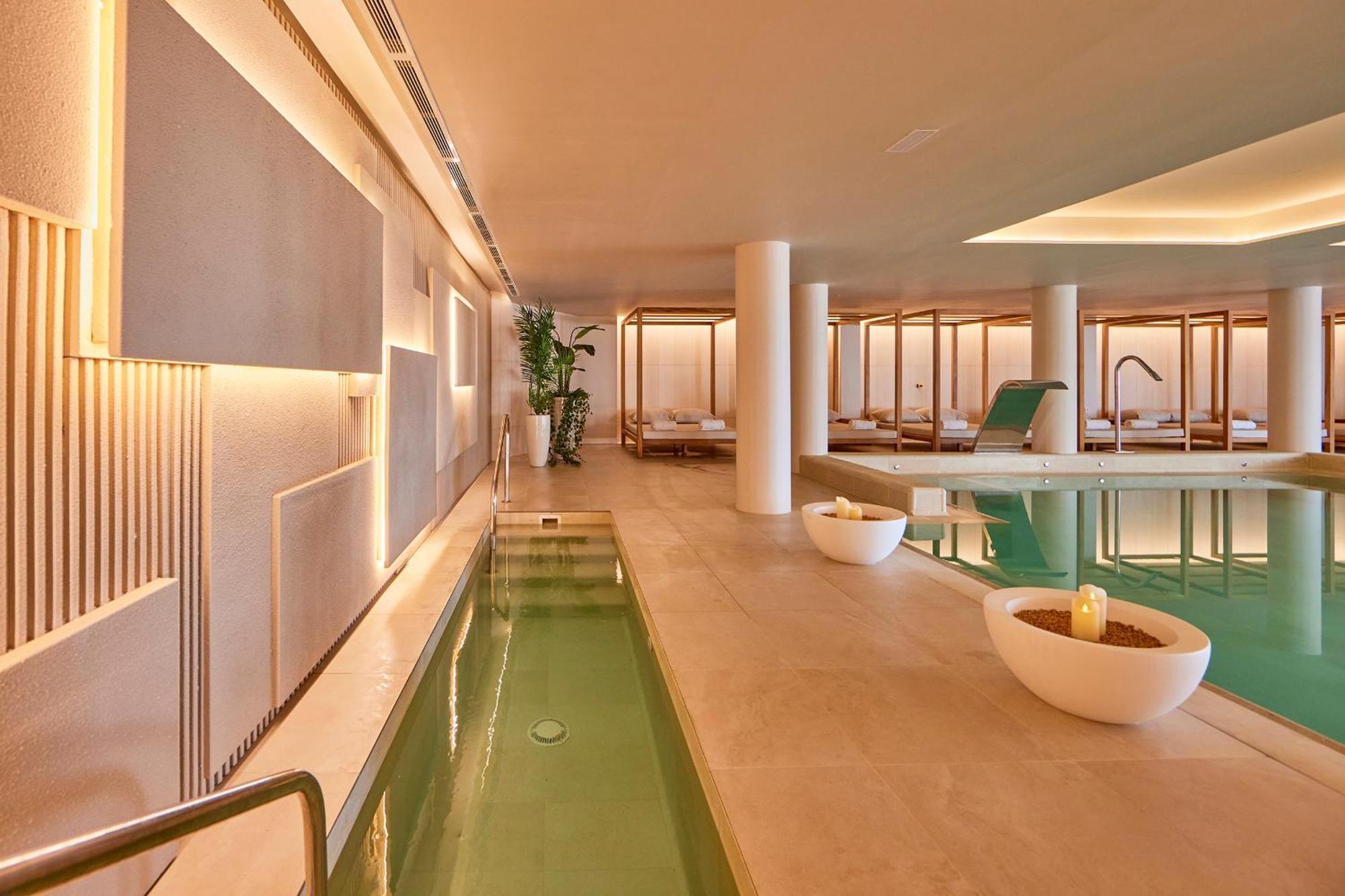 Universal Grand Leon & Spa Colonia de Sant Jordi Bagian luar foto