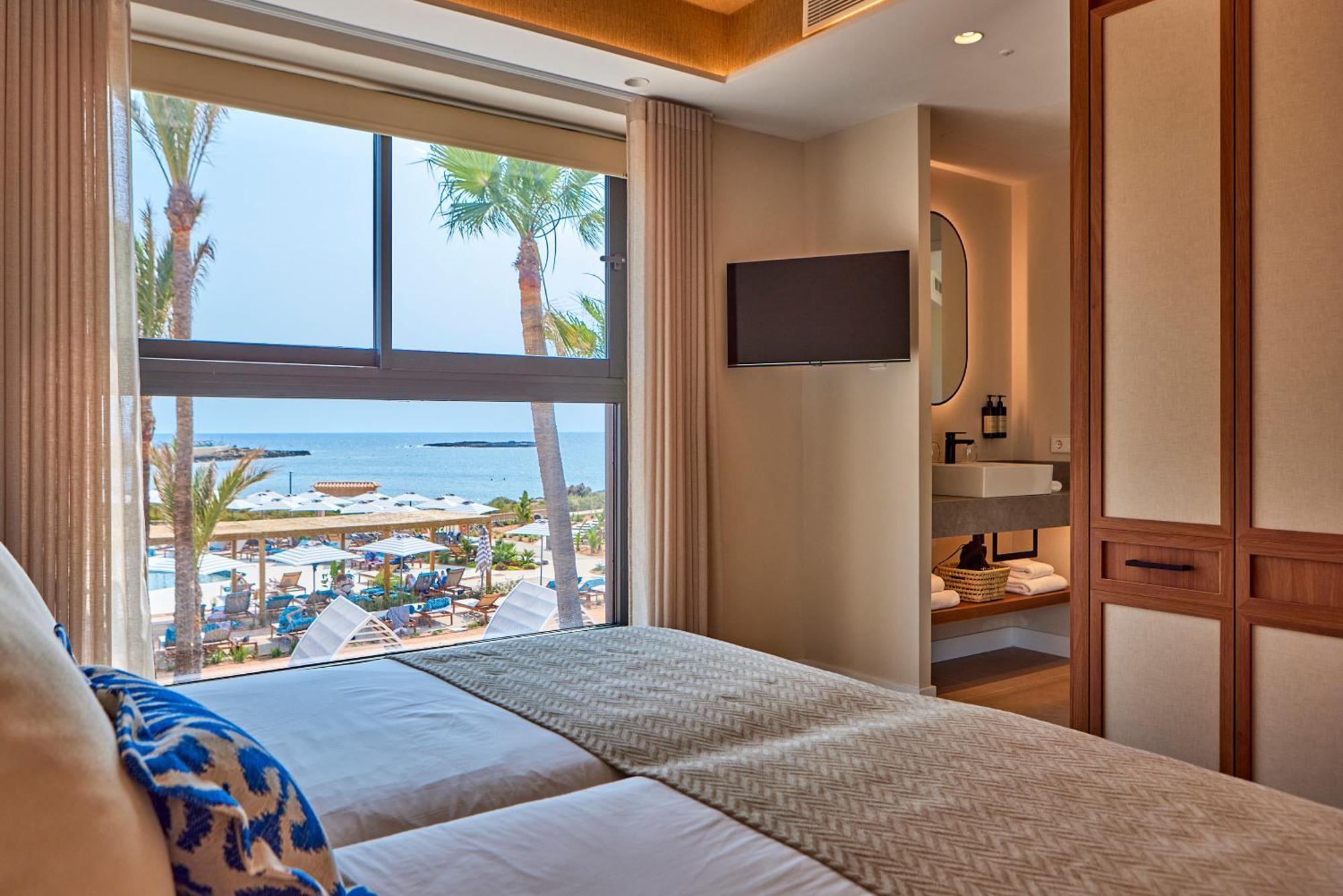 Universal Grand Leon & Spa Colonia de Sant Jordi Bagian luar foto