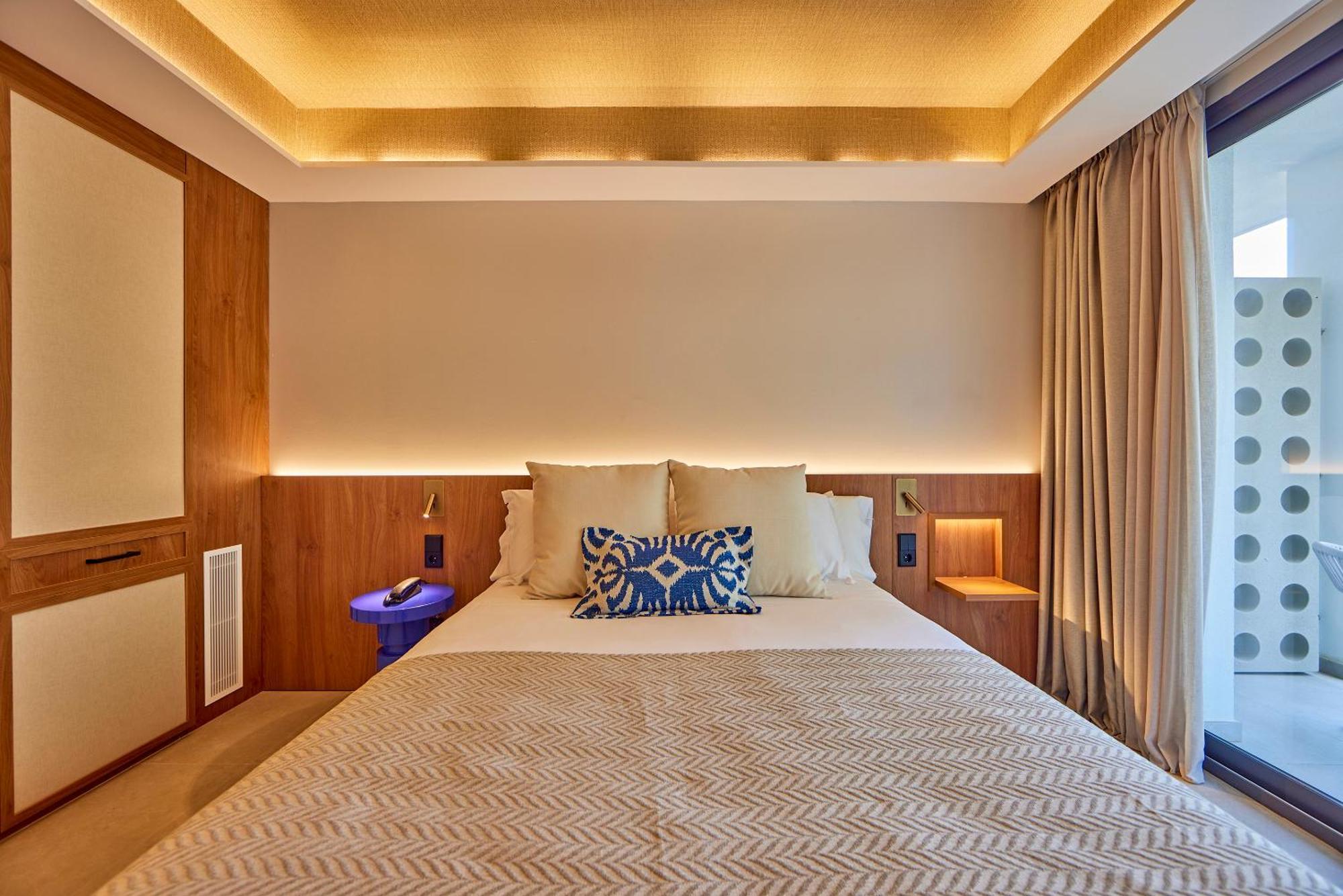 Universal Grand Leon & Spa Colonia de Sant Jordi Bagian luar foto
